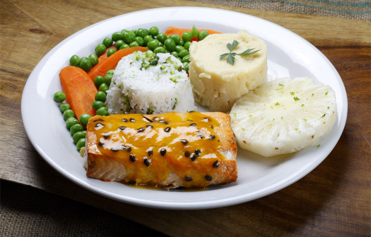 Salmão ao Molho de Maracujá Azeite Tradição